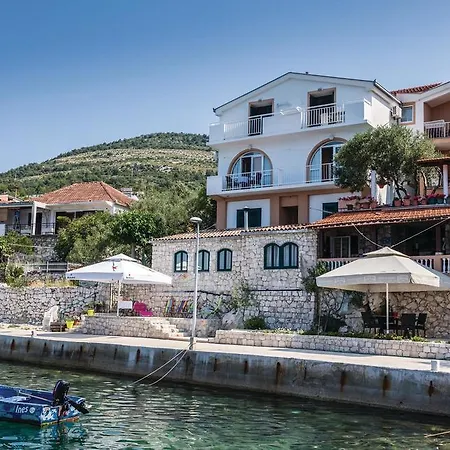 One-bedroom In Διαμέρισμα Klek